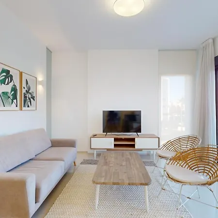 Elegant With Pool Ac And Balcony Appartement