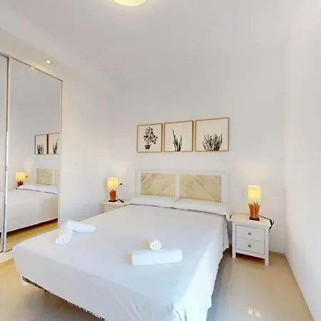 Appartement Elegant With Pool Ac And Balcony