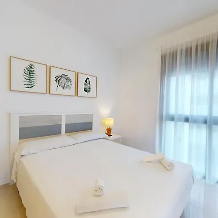 Elegant With Pool Ac And Balcony Διαμέρισμα