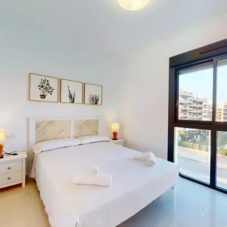 Elegant With Pool Ac And Balcony Διαμέρισμα